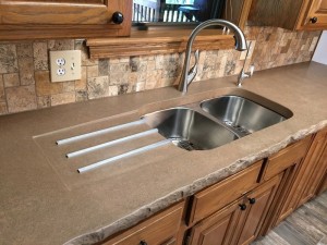 Concrete integrated sinks